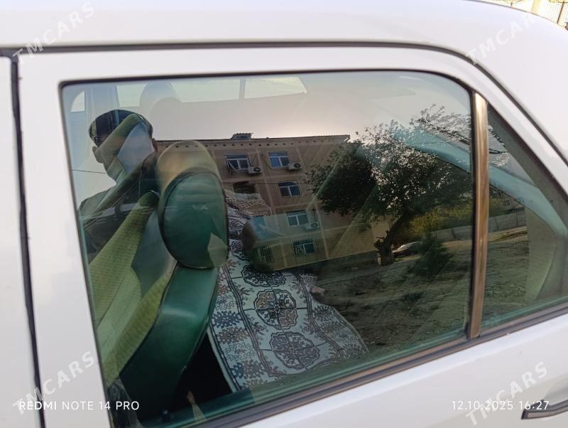 Mercedes-Benz 230E 1993 - 30 000 TMT - Мары - img 3