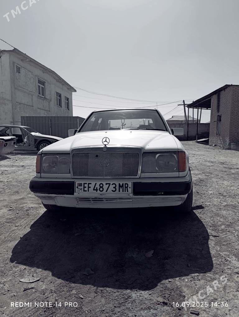 Mercedes-Benz 230E 1993 - 30 000 TMT - Мары - img 6