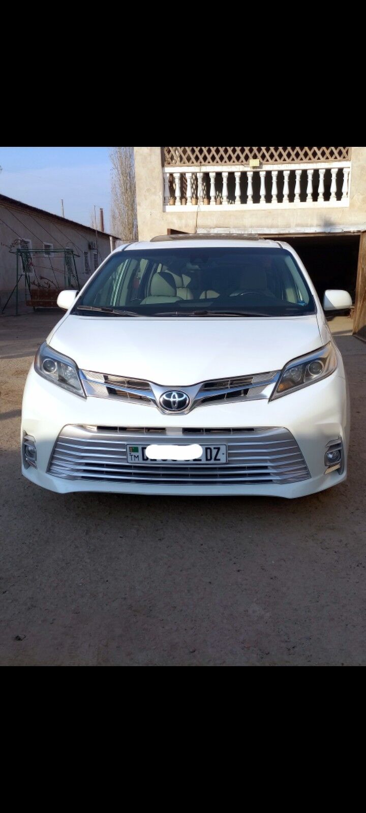 Toyota Sienna 2019 - 450 000 TMT - Кёнеургенч - img 10