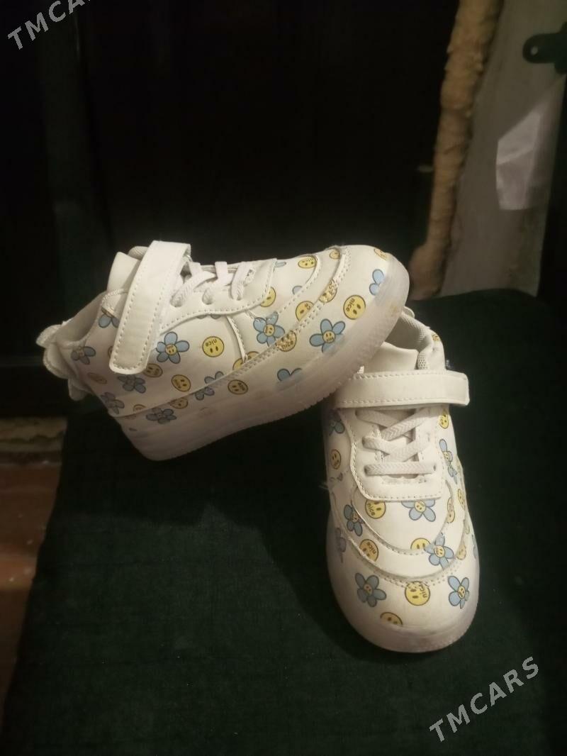 кроссовки - Мары - img 3