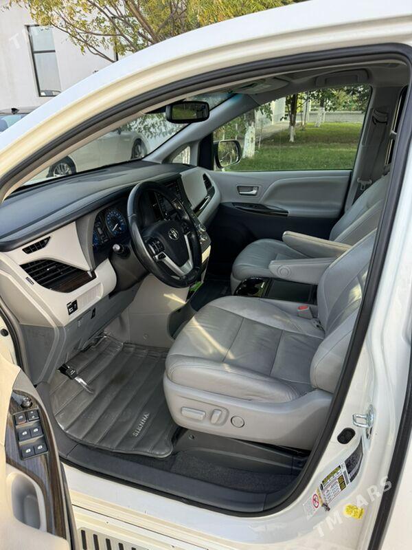 Toyota Sienna 2018 - 425 000 TMT - Ашхабад - img 8