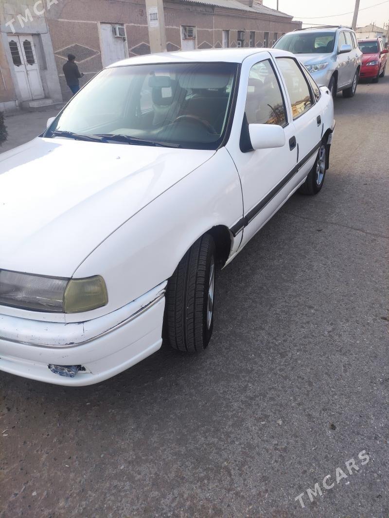 Opel Vectra 1993 - 34 000 TMT - Губадаг - img 3