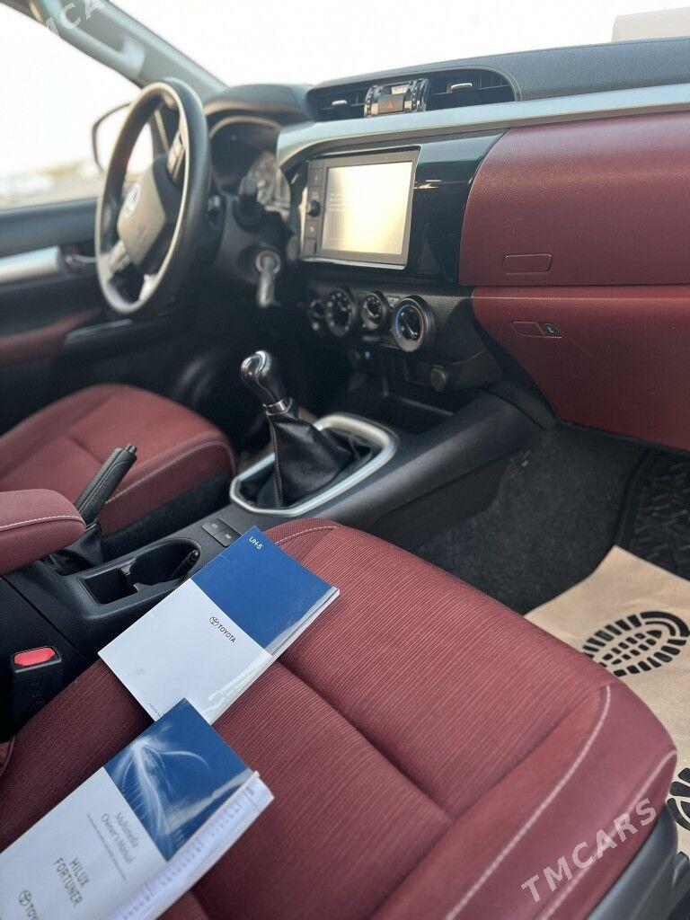 Toyota Hilux 2022 - 545 000 TMT - "Алтын Асыр" Гундогар базары ( Толкучка) - img 8