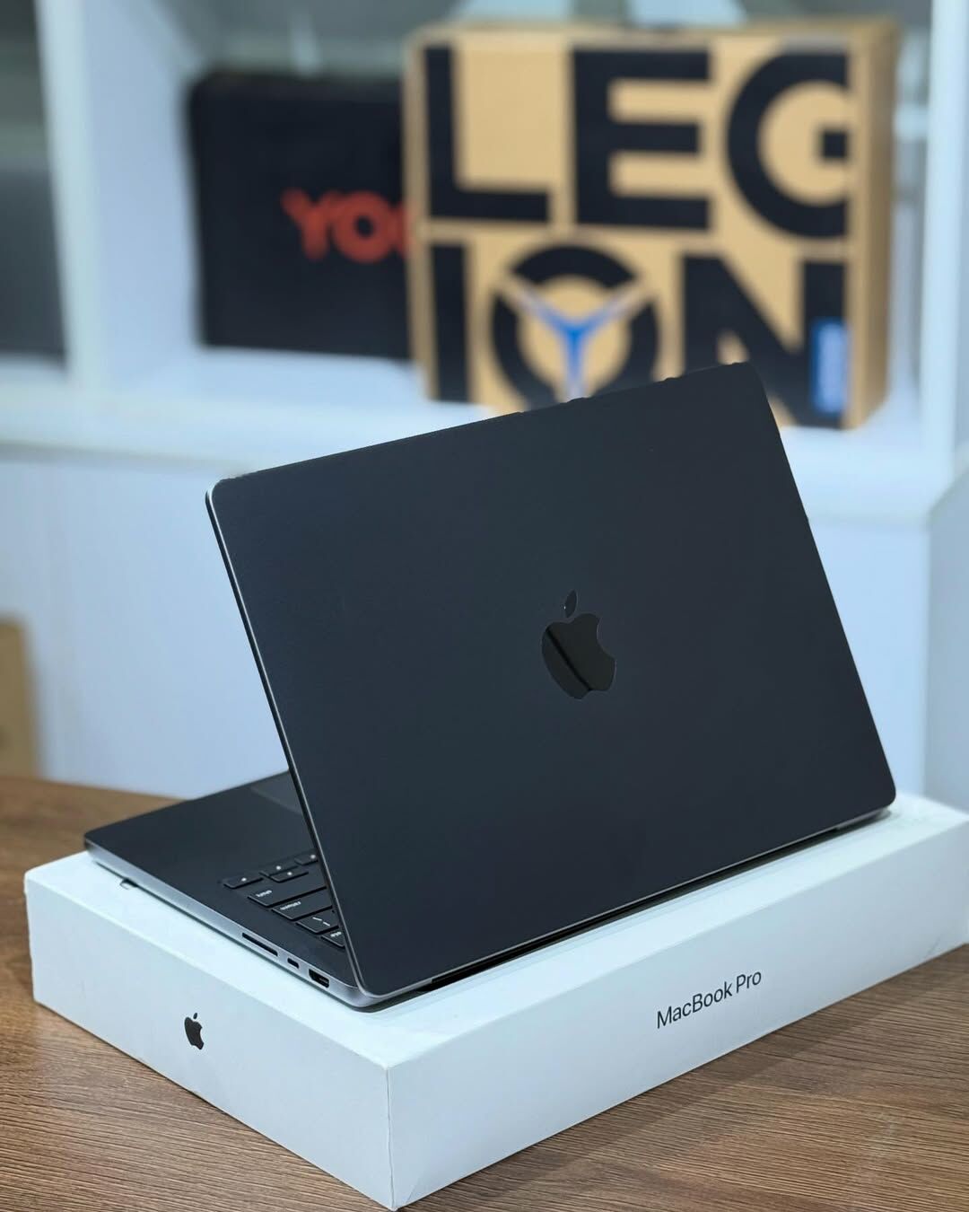 B/U Apple MacBook/24GB/M4 PRO - Ашхабад - img 4