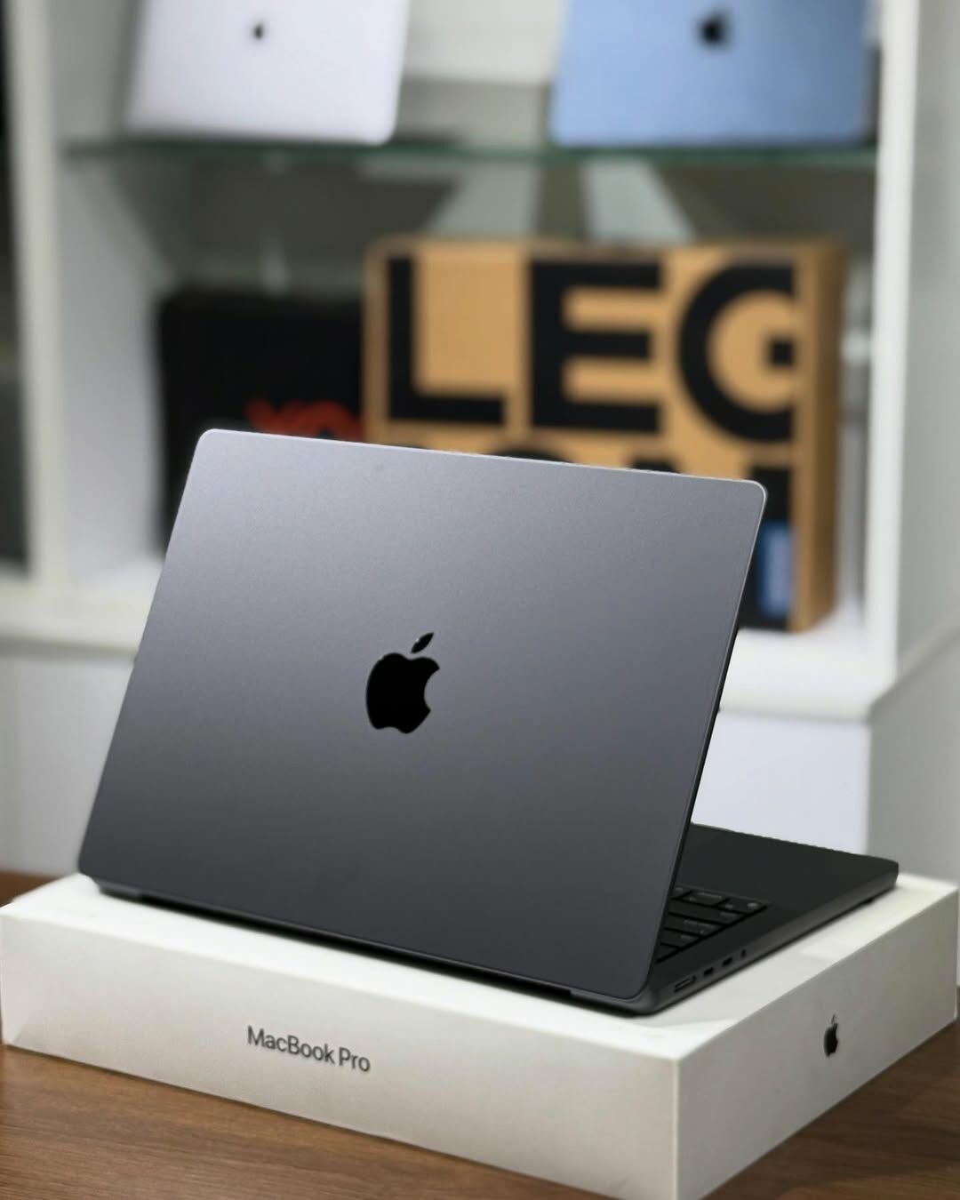 B/U Apple MacBook/24GB/M4 PRO - Ашхабад - img 1