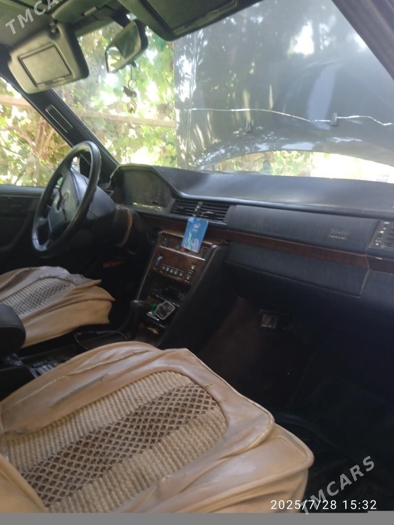 Mercedes-Benz 420-Class 1991 - 70 000 TMT - Сакарчага - img 7