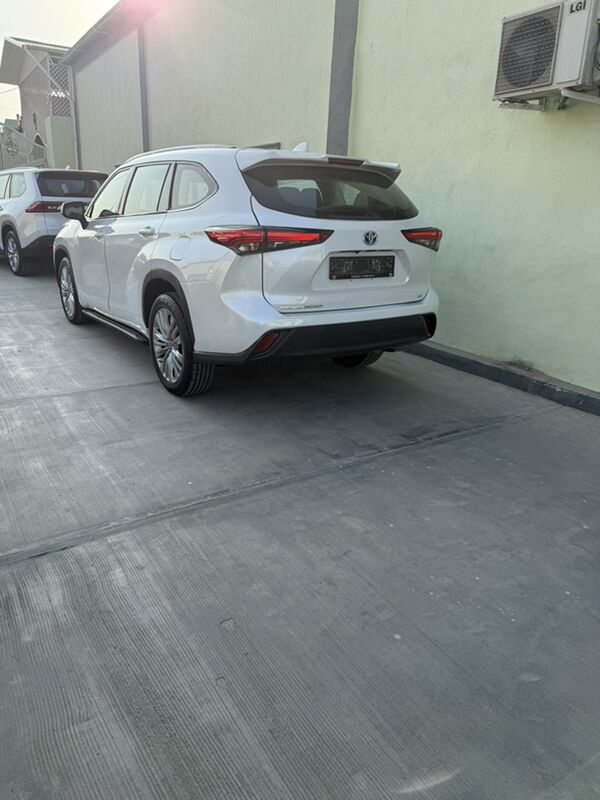 Toyota Highlander 2022 - 525 000 TMT - Aşgabat - img 5