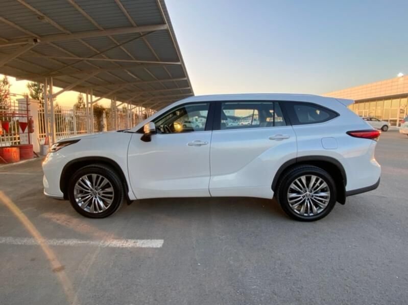 Toyota Highlander 2022 - 720 000 TMT - Aşgabat - img 3