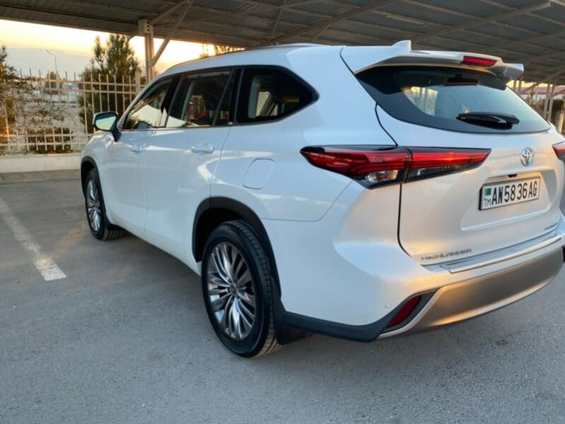 Toyota Highlander 2022 - 720 000 TMT - Aşgabat - img 5