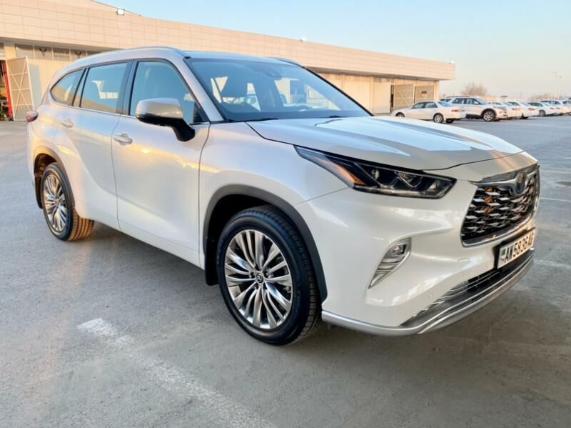 Toyota Highlander 2022 - 720 000 TMT - Aşgabat - img 1