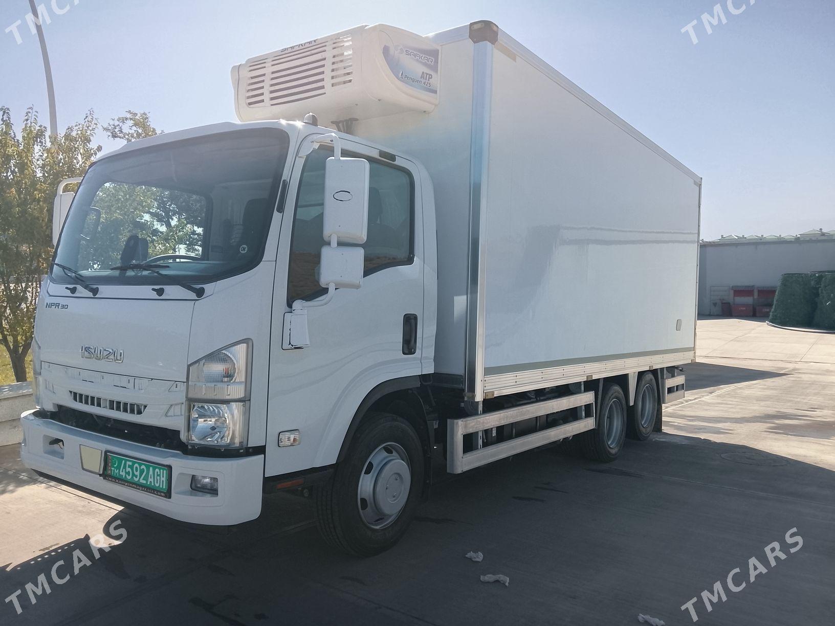 Isuzu Elf 2021 - 700 000 TMT - Дашогуз - img 1