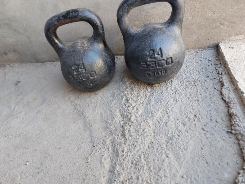 гира gira 24kg - Мары - img 1