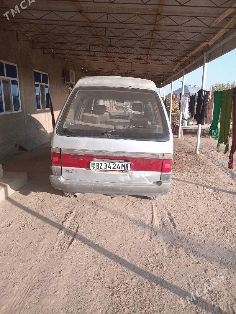 Toyota Hiace 1993 - 20 000 TMT - Garagum etraby - img 3
