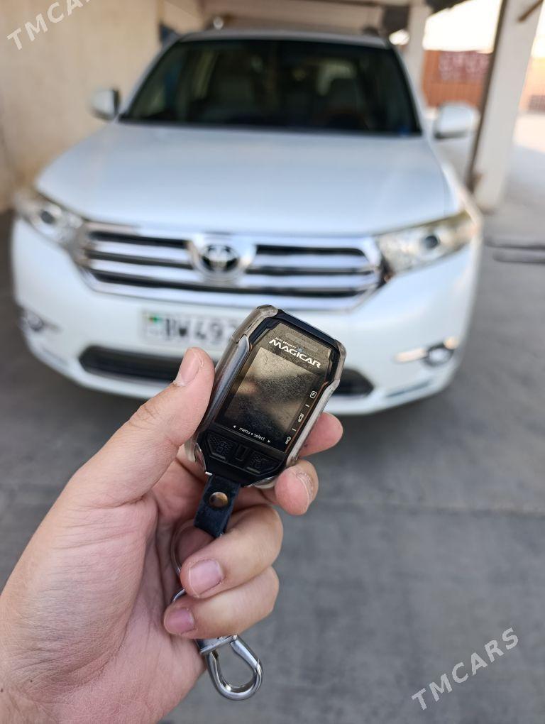 Toyota Highlander 2010 - 353 000 TMT - Aşgabat - img 2