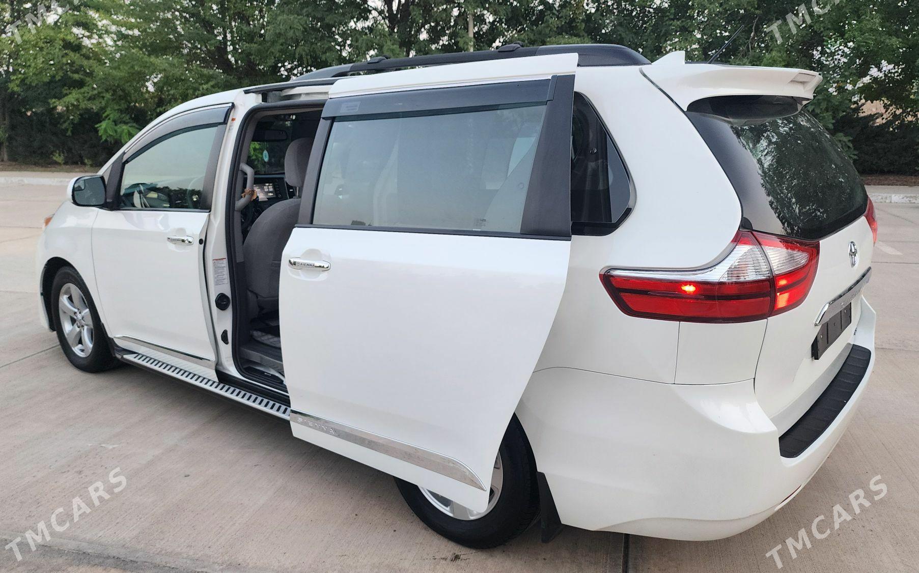 Toyota Sienna 2018 - 377 000 TMT - Ашхабад - img 9