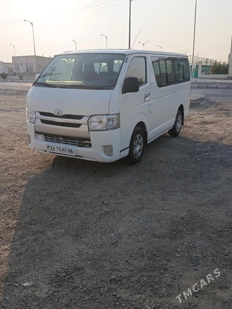 Toyota Hiace 2007 - 200 000 TMT - Etrek - img 3