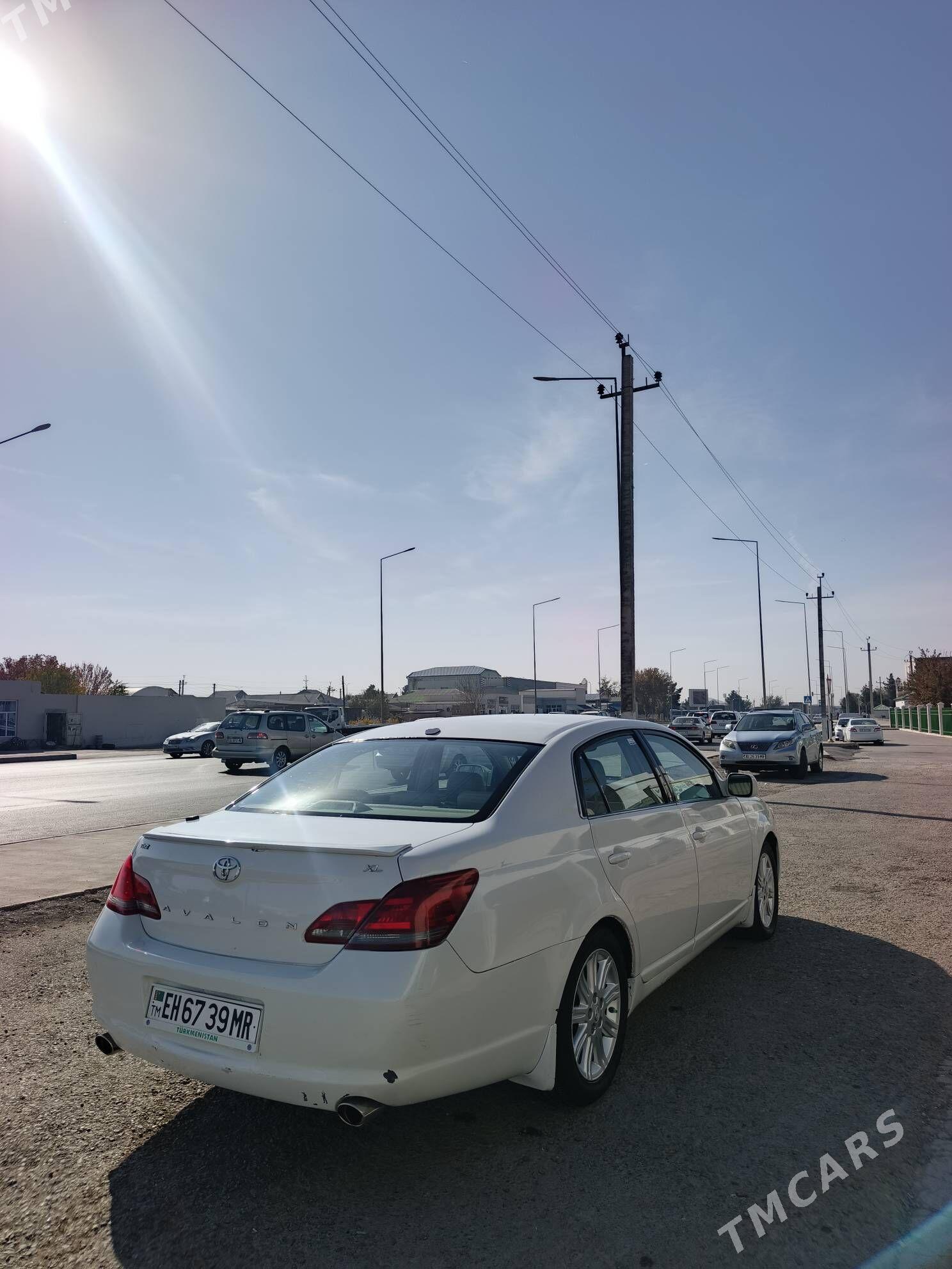 Toyota Avalon 2006 - 150 000 TMT - Мары - img 1