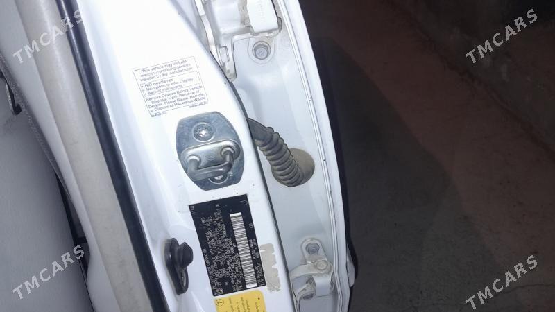 Lexus RX 330 2004 - 250 000 TMT - Бахарден - img 9