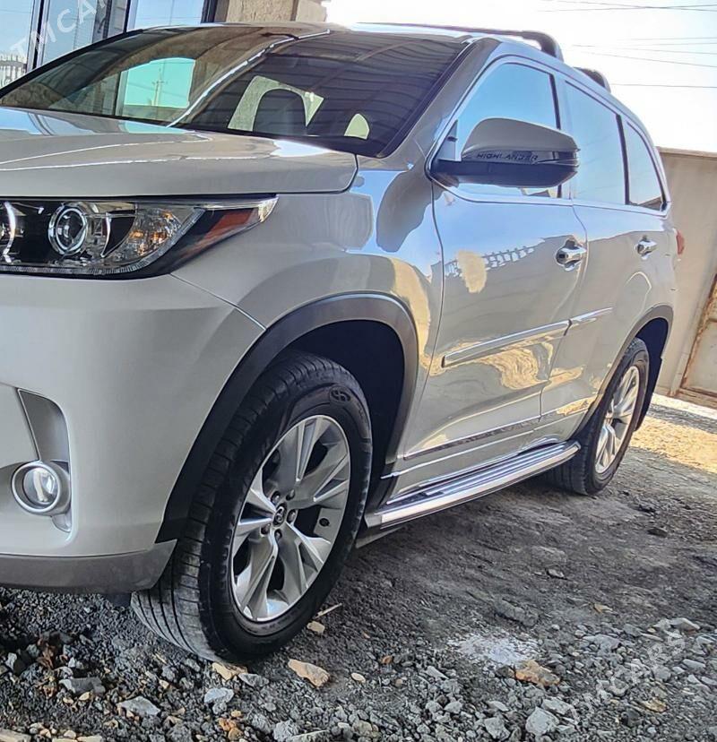 Toyota Highlander 2019 - 395 000 TMT - Büzmeýin GRES - img 2