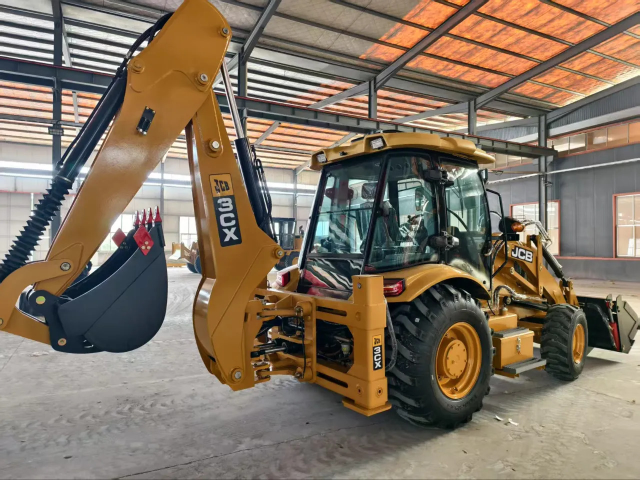 JCB 3CX ECO 2025 - 700 000 TMT - Tejen - img 9