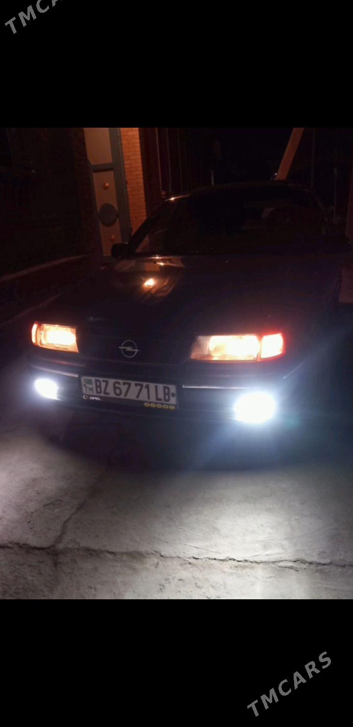 Opel Vectra 1994 - 55 000 TMT - Чарджоу - img 2