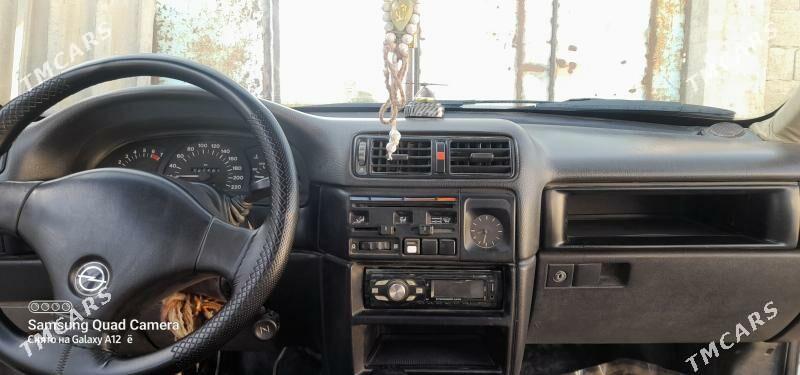 Opel Vectra 1990 - 22 000 TMT - Tejen - img 3