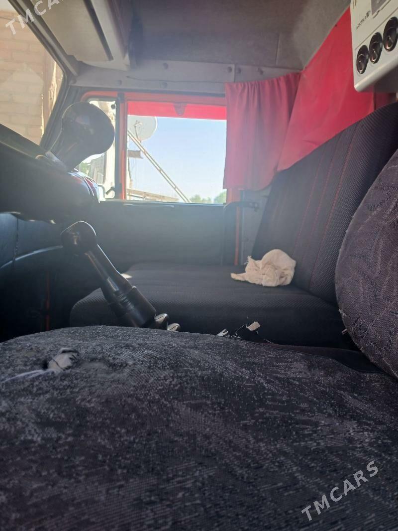 Kamaz 6520 2011 - 295 000 TMT - Türkmenabat - img 5