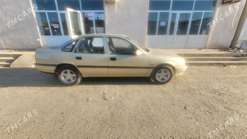 Opel Vectra 1989 - 47 000 TMT - Дарганата - img 9