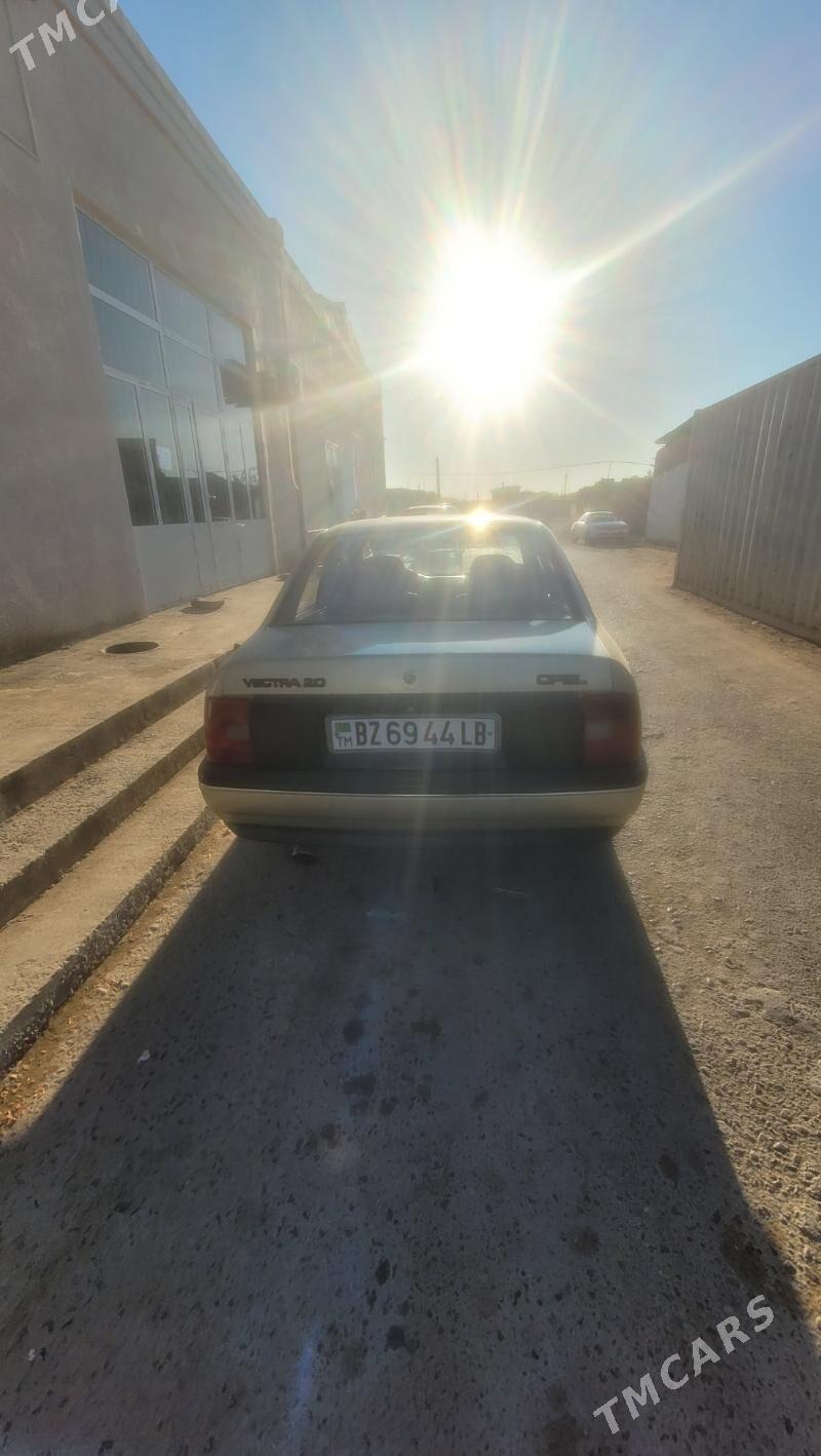 Opel Vectra 1989 - 47 000 TMT - Дарганата - img 1