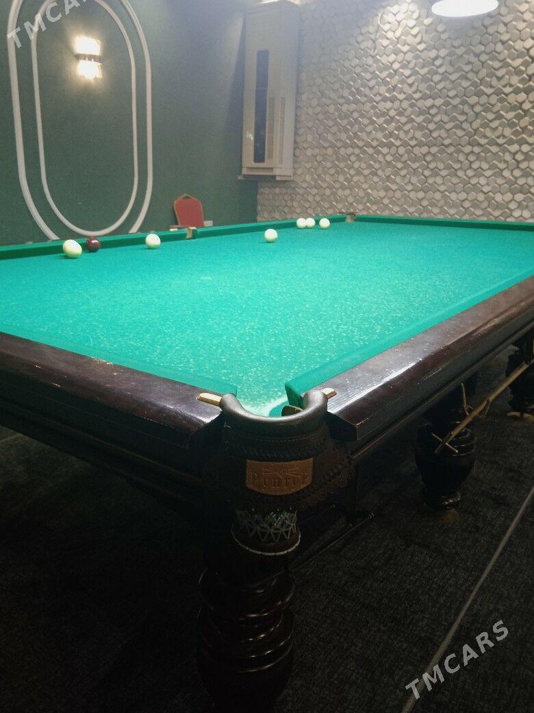 Bilyard stol - Gökje - img 1