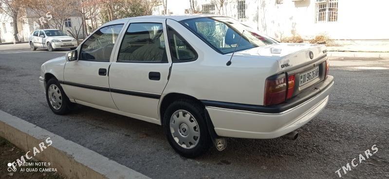 Opel Vectra 1992 - 45 000 TMT - 30 мкр - img 3