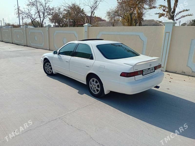 Toyota Camry 1997 - 123 000 TMT - Байрамали - img 4