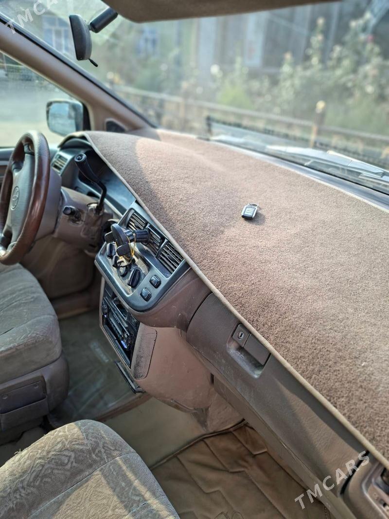 Toyota Sienna 1999 - 120 000 TMT - Гороглы (Тагта) - img 4