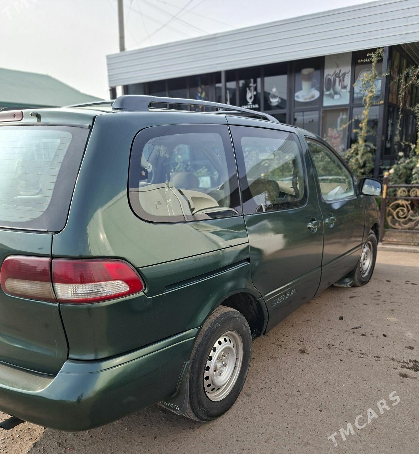 Toyota Sienna 1999 - 120 000 TMT - Гороглы (Тагта) - img 3