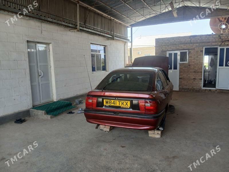 Opel Vectra 1994 - 38 000 TMT - Мары - img 9