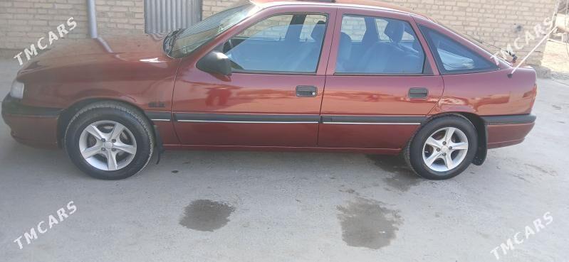 Opel Vectra 1994 - 38 000 TMT - Мары - img 8