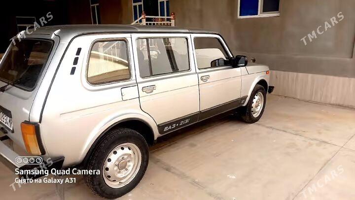 New Holland L160 2013 - 120 000 TMT - Мары - img 3