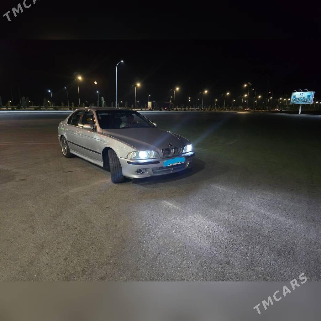 BMW E39 2003 - 125 000 TMT - Gyzylarbat - img 7