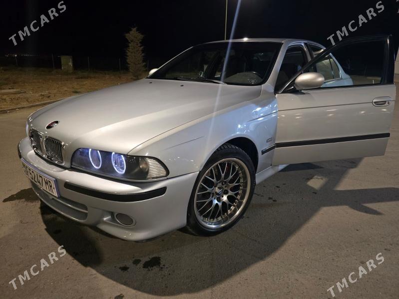 BMW E39 2003 - 125 000 TMT - Gyzylarbat - img 8