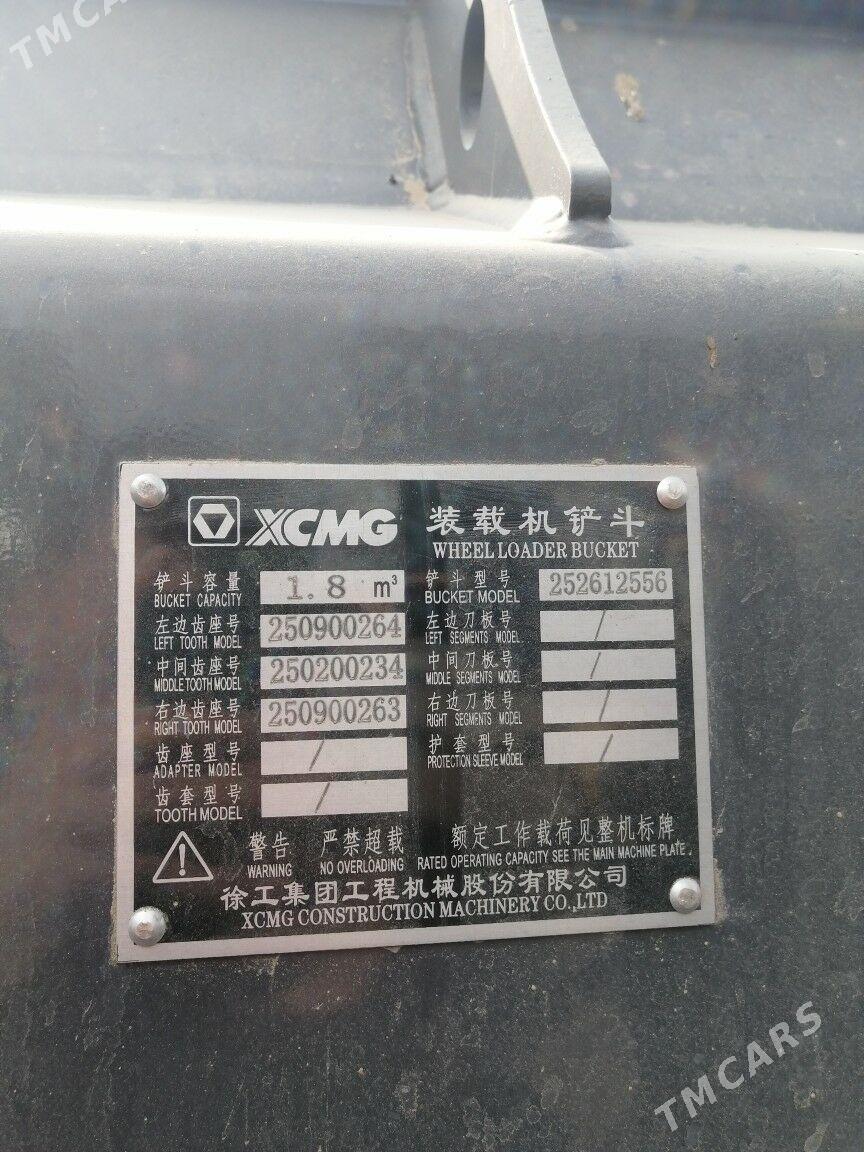 XCMG LW300F 2025 - 700 000 TMT - Тязе заман - img 4