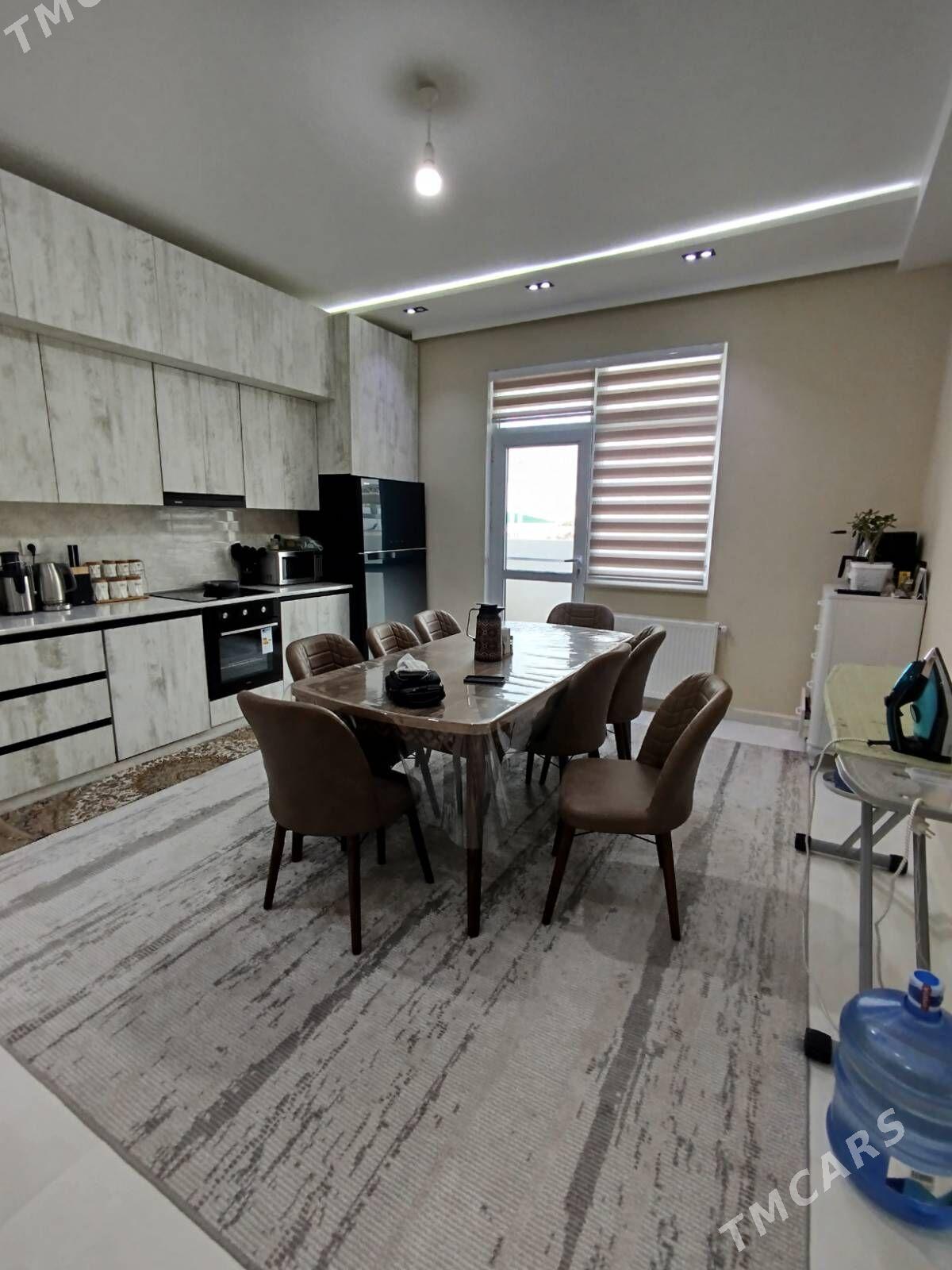 Ким район 4/2 эт 3 ком - Ким район - img 1