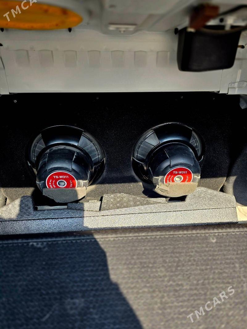 Toyota Camry 2018 - 325 000 TMT - Aşgabat - img 6