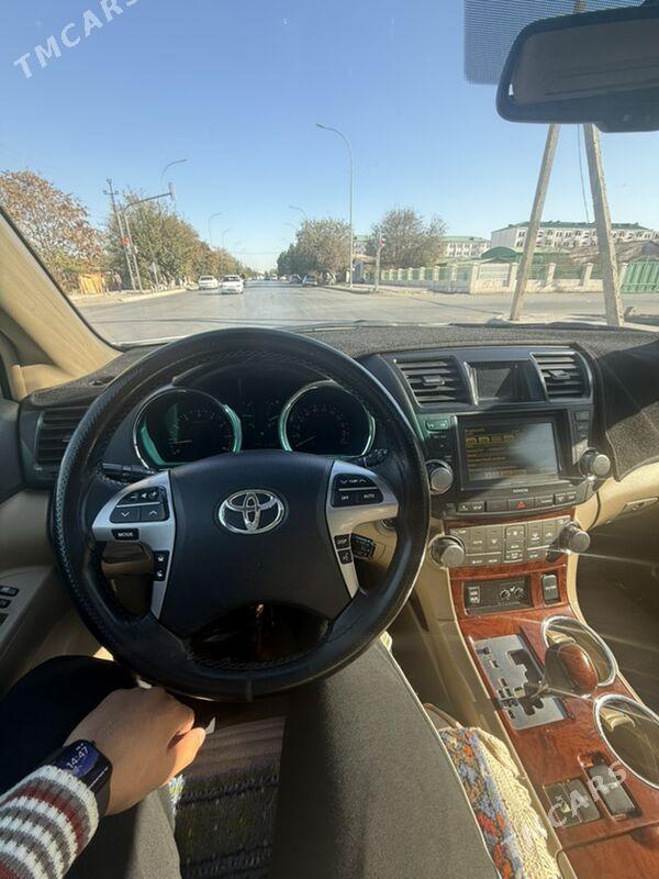 Toyota Highlander 2013 - 410 000 TMT - Aşgabat - img 2