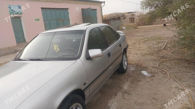 Opel Vectra 1989 - 50 000 TMT - Görogly (Tagta) - img 4