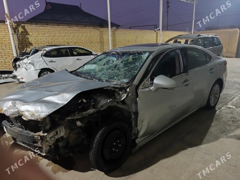 Lexus ES 350 2013 - 210 000 TMT - Мары - img 6