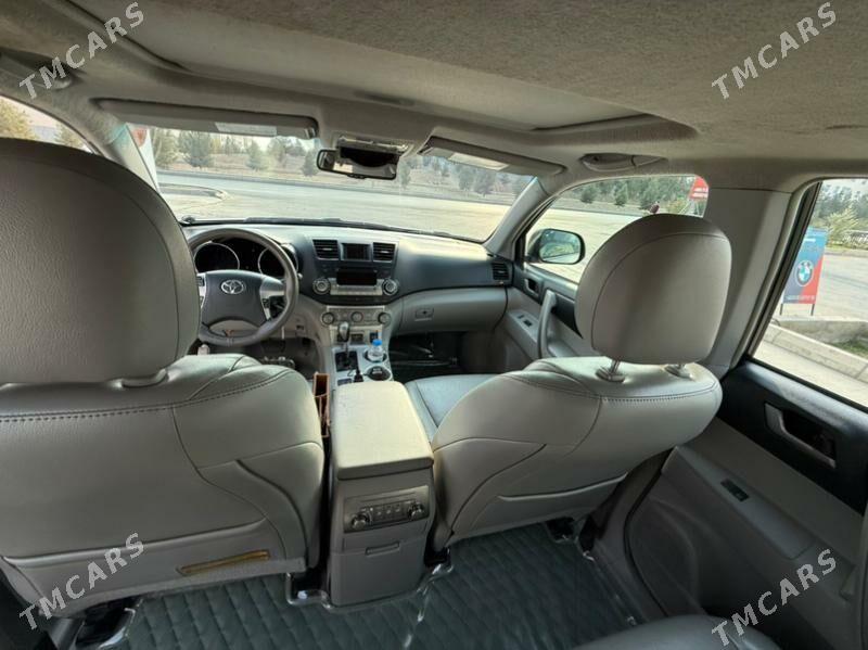 Toyota Highlander 2012 - 340 000 TMT - Ак-Бугдайский этрап - img 5