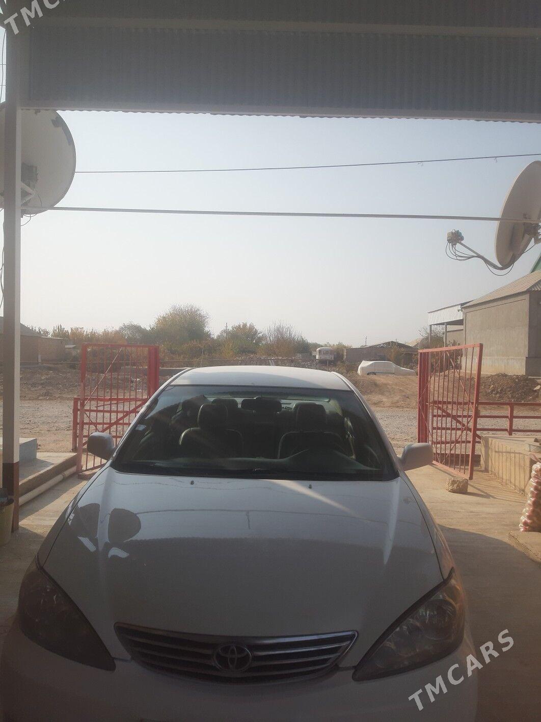 Toyota Camry 2004 - 172 000 TMT - Теджен - img 2