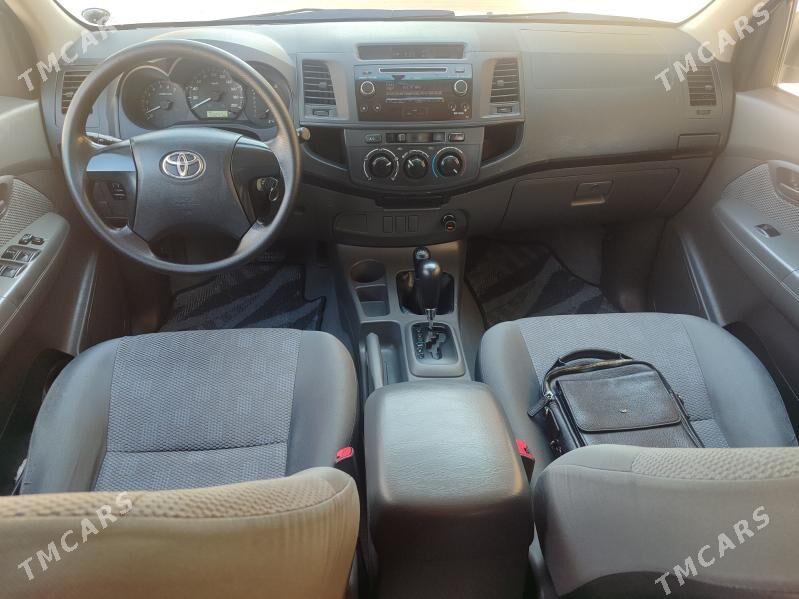 Toyota Hilux 2014 - 450 000 TMT - Мары - img 7