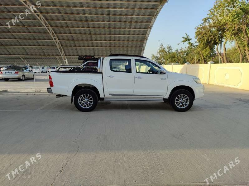 Toyota Hilux 2014 - 450 000 TMT - Мары - img 6