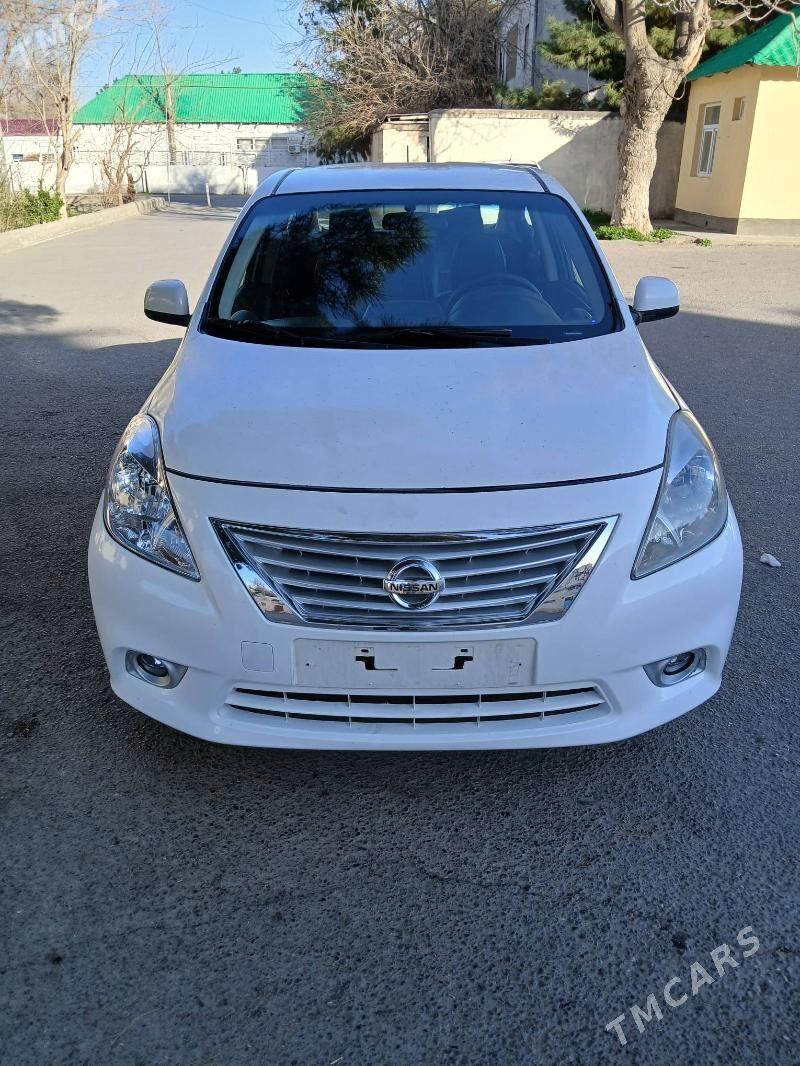 Nissan Versa 2012 - 105 000 TMT - Ашхабад - img 4